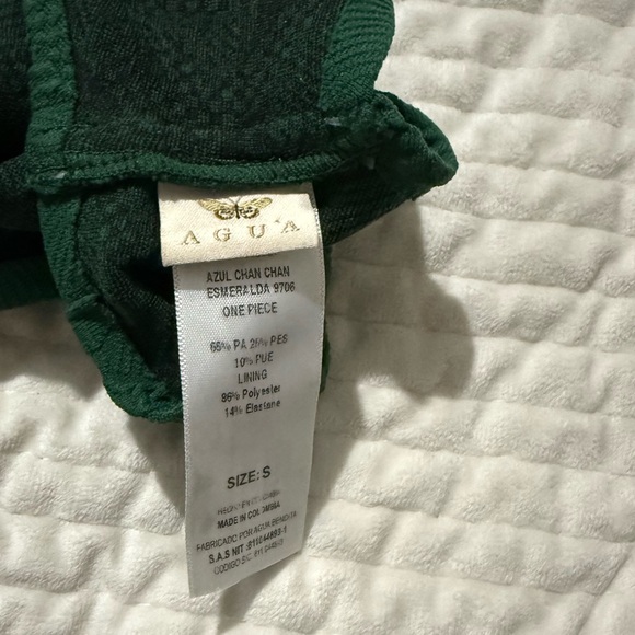 Agua by Agua Bendita Green Swimsuit - Picture 5 of 10